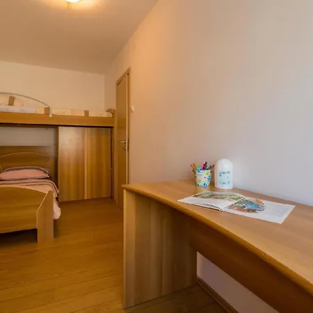 Für 6 Personen Ca 83 M In Crikvenica, Kvarner Bucht Und Umgebung Apartment Crikvenica